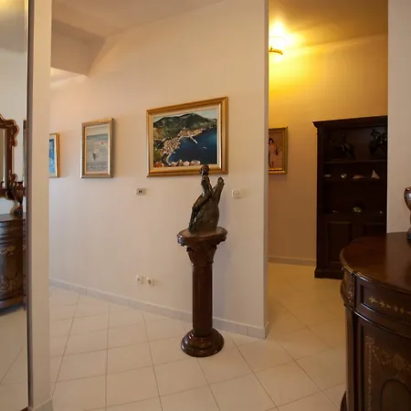 Apartament Cro Jet Set On The *